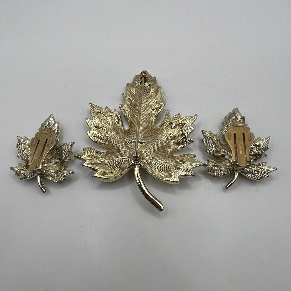 Sarah Coventry‎ Leaf Brooch Earrings Clip On Gold Silver Tone Holiday Pin - Picture 2 of 11